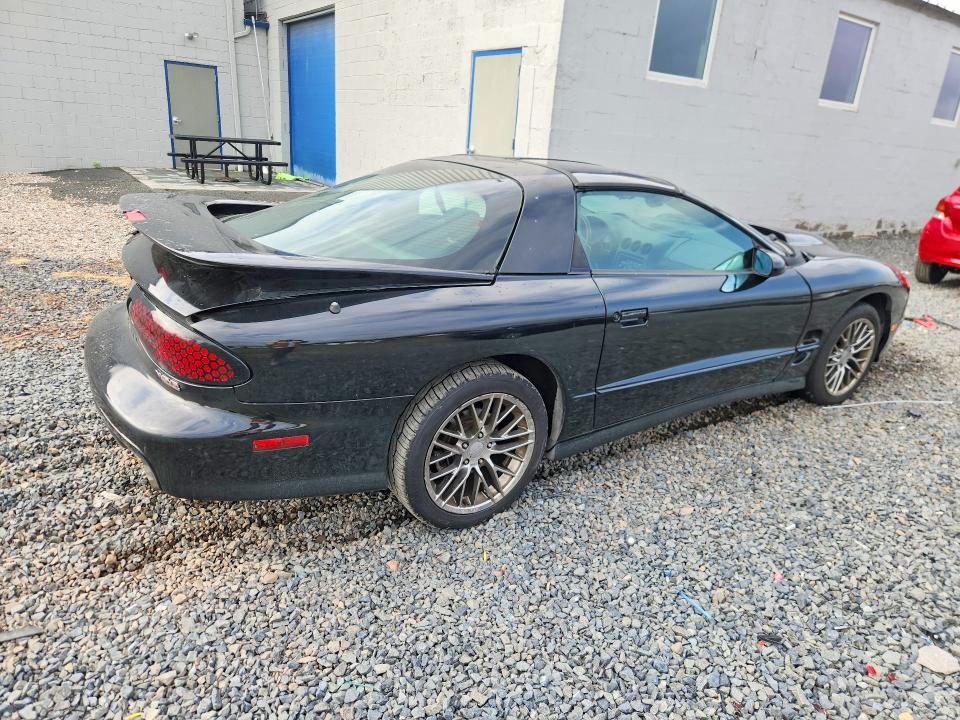 Photo 3 from auction – 1999 PONTIAC FIREBIRD with VIN 2G2FV22G1X2204059