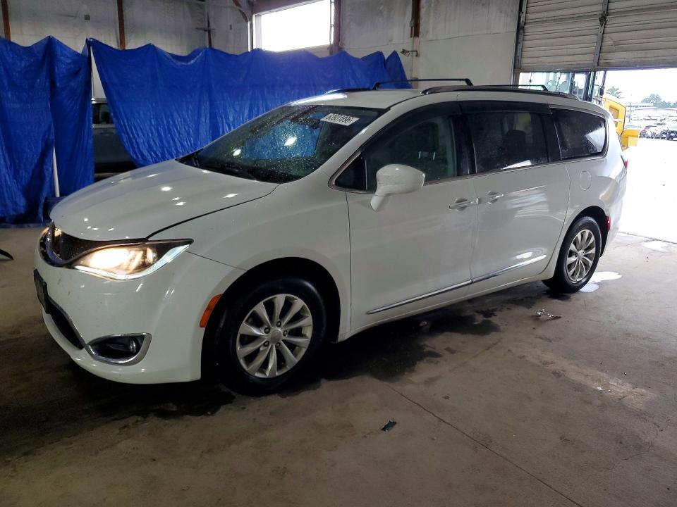 CHRYSLER PACIFICA 2019 with VIN 2C4RC1BG8KR539733 - Photo from auction