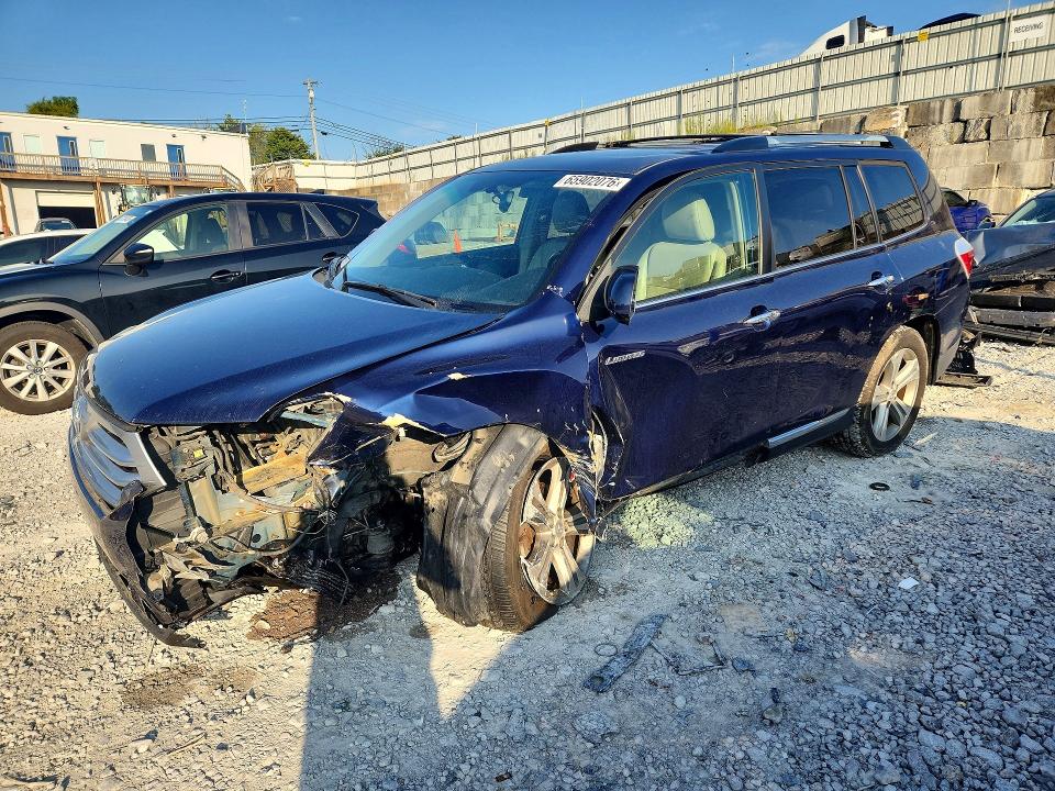 TOYOTA HIGHLANDER 2011 with VIN 5TDDK3EH1BS071090 - Photo from auction