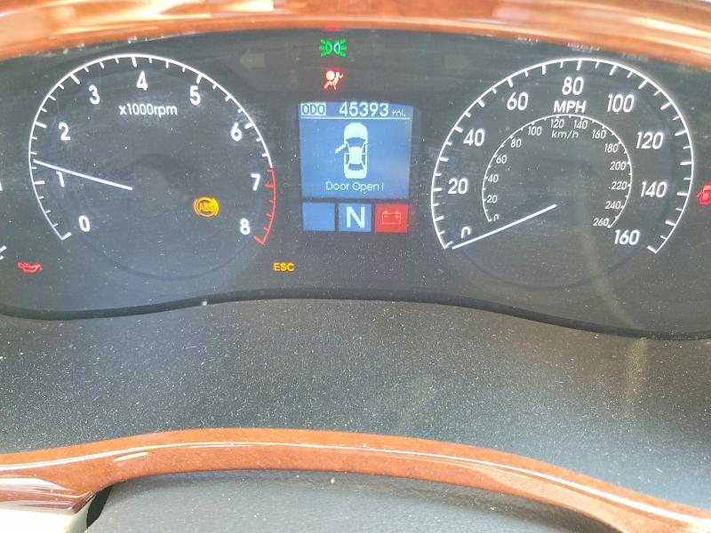 Photo 9 from auction – 2012 HYUNDAI GENESIS with VIN KMHGC4DD5CU180708