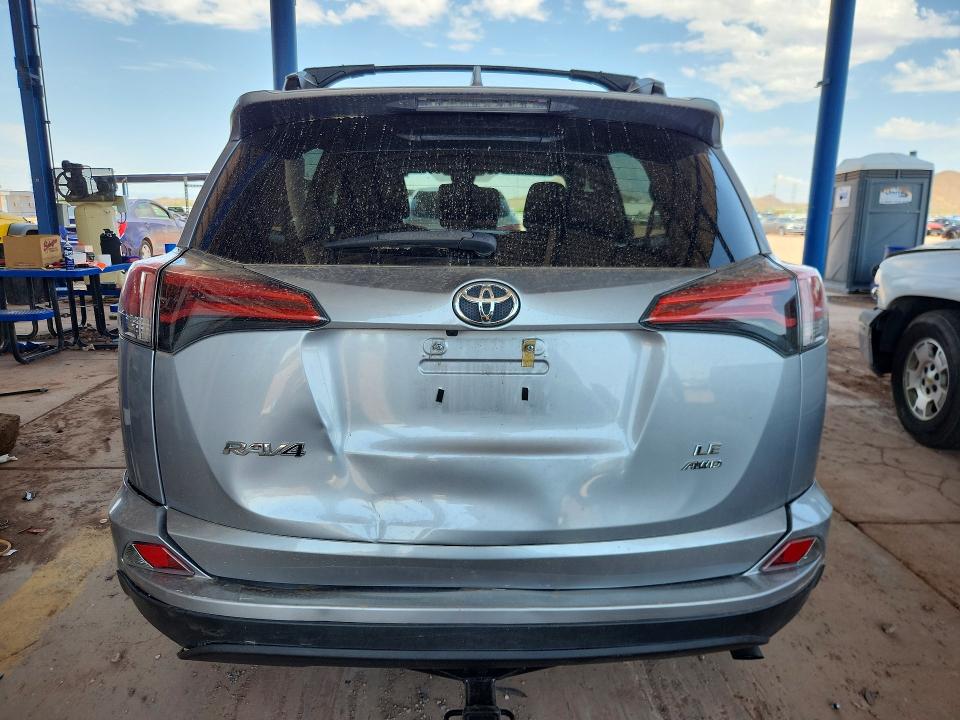 Photo 6 from auction – 2017 TOYOTA RAV4 with VIN 2T3BFREV0HW685883
