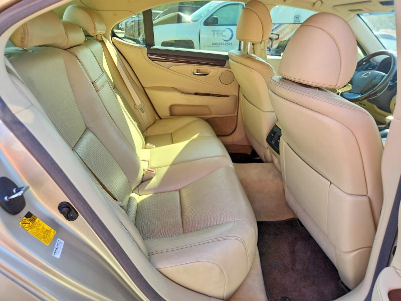 Foto 10 de la subasta – 2014 LEXUS LS con VIN JTHBL5EF5E5132903