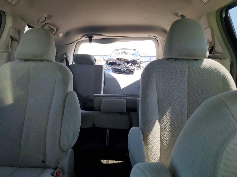 Foto 10 de la subasta – 2012 TOYOTA SIENNA con VIN 5TDJK3DC4CS041477