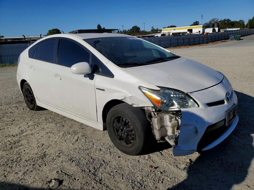 Photo 4 from auction – 2013 TOYOTA PRIUS with VIN JTDKN3DU7D5590635