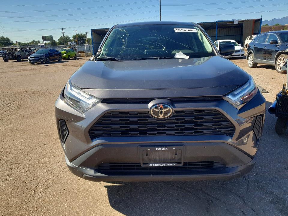 Photo 5 from auction – 2023 TOYOTA RAV4 with VIN 2T3F1RFV6PW400746