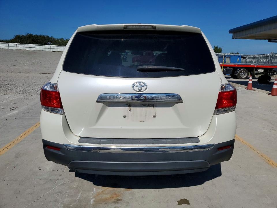 Photo 6 from auction – 2012 TOYOTA HIGHLANDER with VIN 5TDZK3EH9CS086685