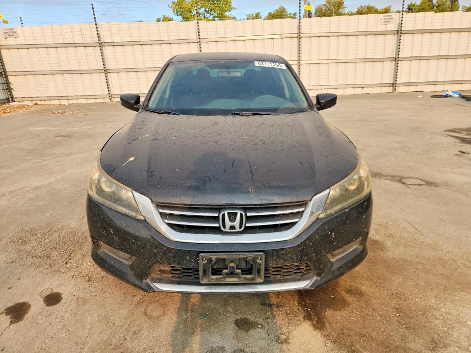 Photo 5 from auction – 2015 HONDA ACCORD with VIN 1HGCR2F54FA155625