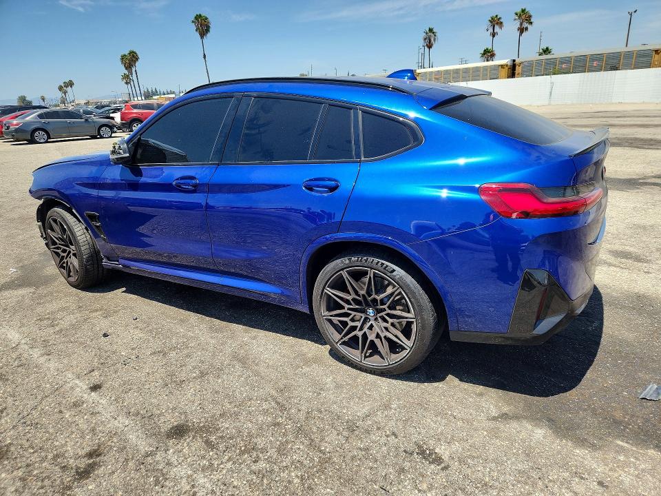 Photo 2 from auction – 2022 BMW X4 with VIN 5YM23EC04N9L47401
