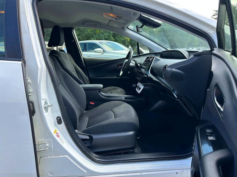Photo 8 from auction – 2018 TOYOTA PRIUS with VIN JTDKBRFU9J3060117