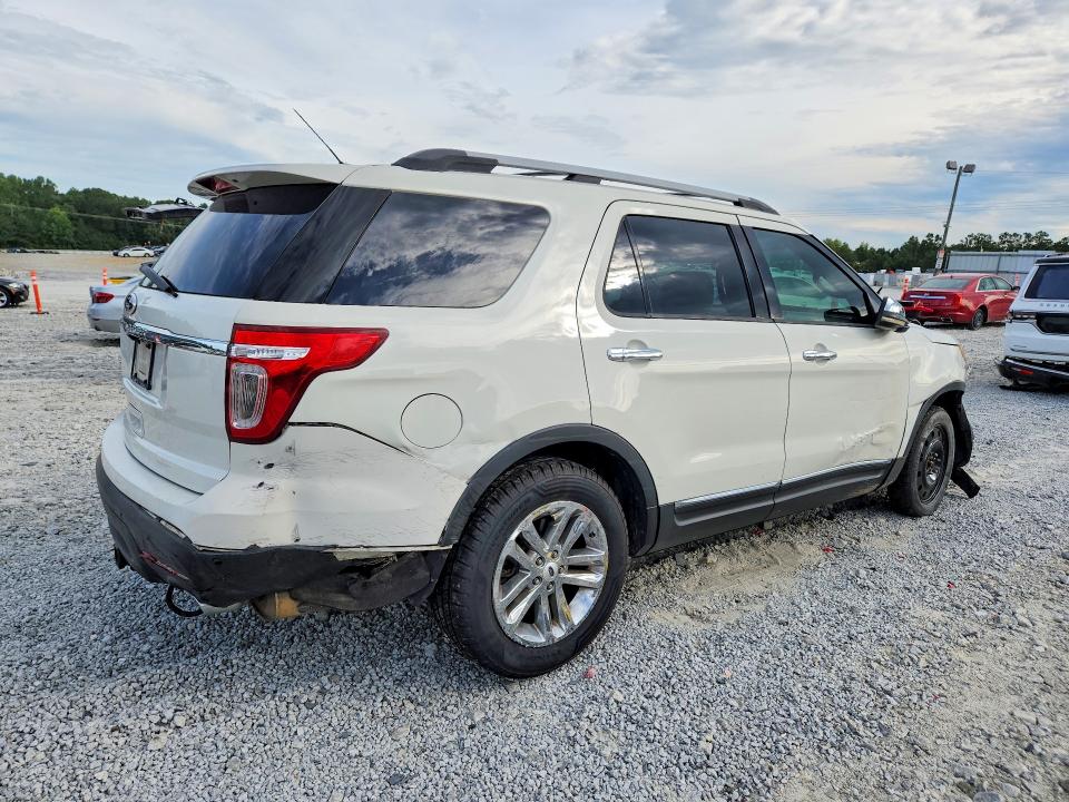 Photo 3 from auction – 2012 FORD EXPLORER with VIN 1FMHK7D89CGA41823