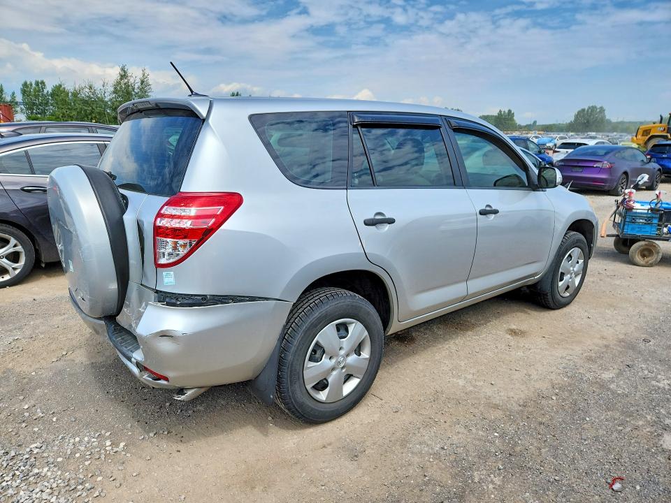 Photo 3 from auction – 2011 TOYOTA RAV4 with VIN 2T3ZF4DV1BW060404