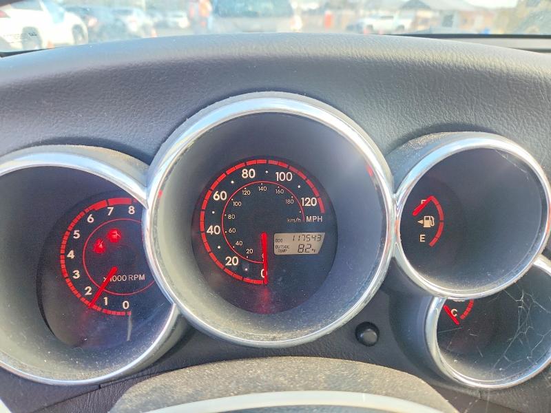Photo 9 from auction – 2005 TOYOTA MATRIX with VIN 2T1KR32E35C331709