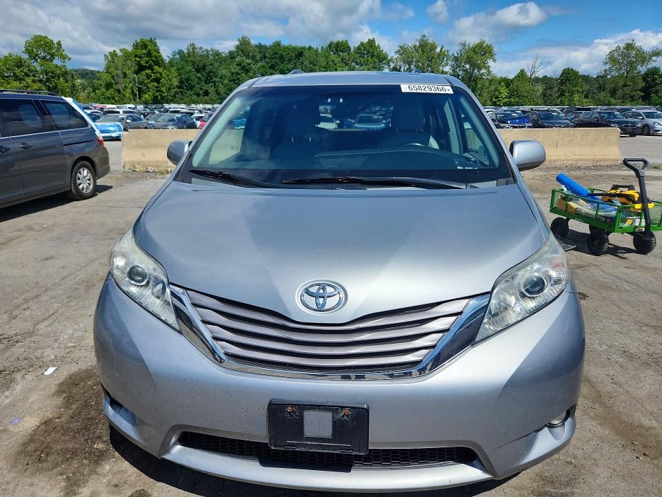 Photo 5 from auction – 2015 TOYOTA SIENNA with VIN 5TDDK3DC4FS112825