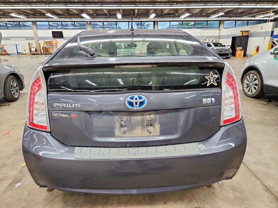Photo 6 from auction – 2015 TOYOTA PRIUS with VIN JTDKN3DU5F1997671