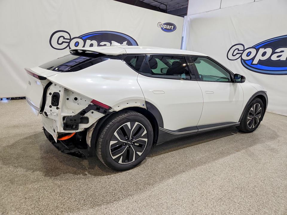Photo 3 from auction – 2024 KIA EV6 with VIN KNDC34LA9R5211715