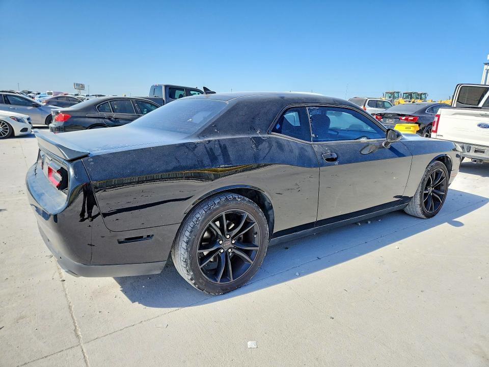 Foto 3 de la subasta – 2016 DODGE CHALLENGER con VIN 2C3CDZBT8GH329939
