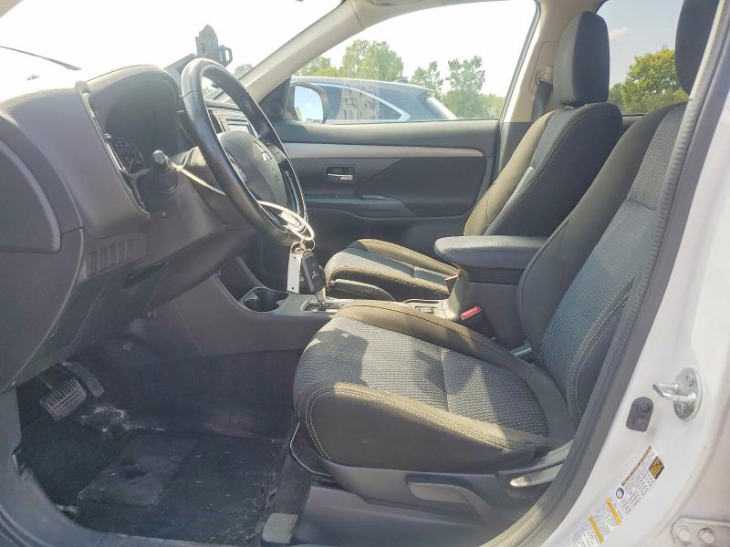 Photo 7 from auction – 2016 MITSUBISHI OUTLANDER with VIN JA4AZ3A34GZ039923