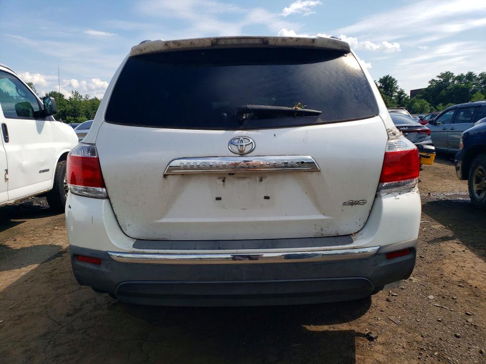 Photo 6 from auction – 2012 TOYOTA HIGHLANDER with VIN 5TDBK3EH3CS151631