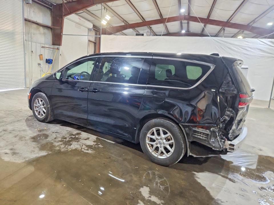 Photo 2 from auction – 2025 CHRYSLER PACIFICA with VIN 2C4RC1BGXSR551902