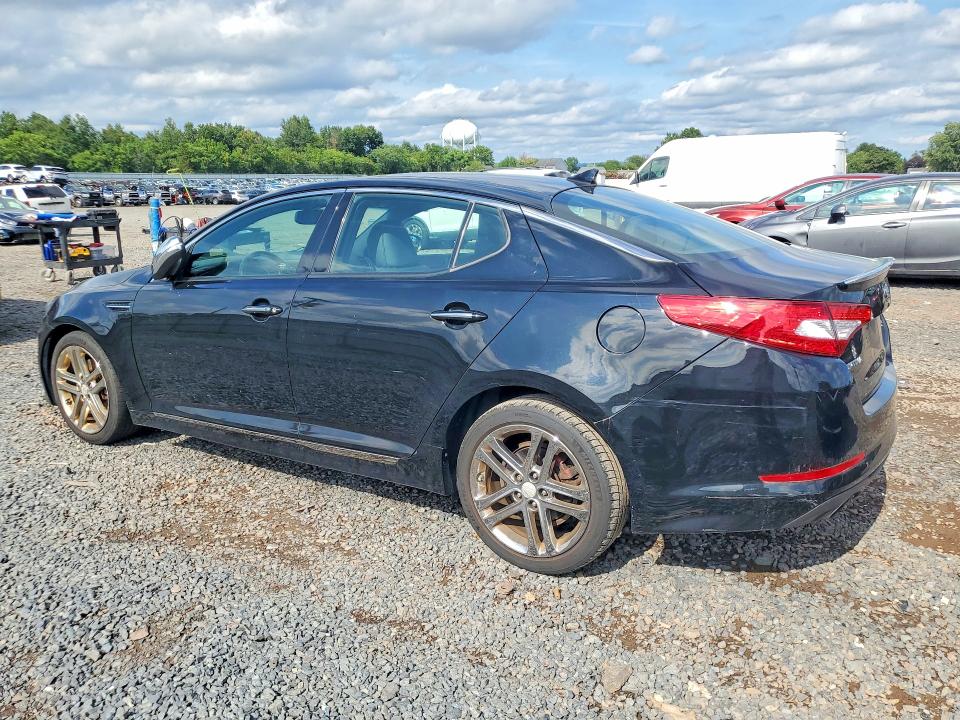 Photo 2 from auction – 2013 KIA OPTIMA with VIN 5XXGR4A67DG094235