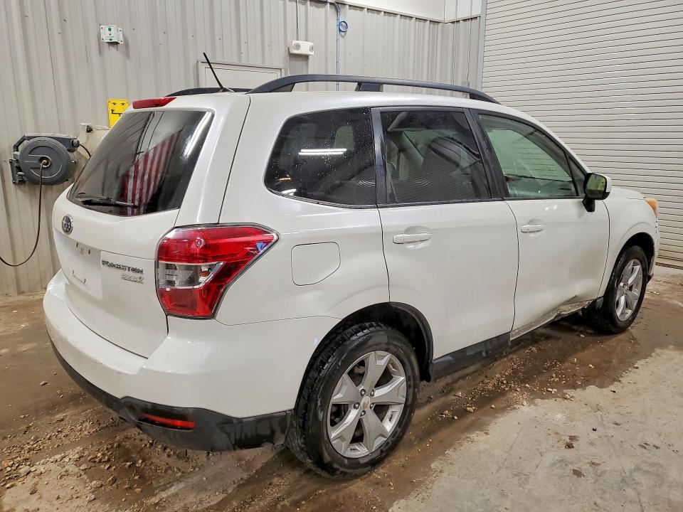 Photo 3 from auction – 2014 SUBARU FORESTER with VIN JF2SJAEC7EH446641