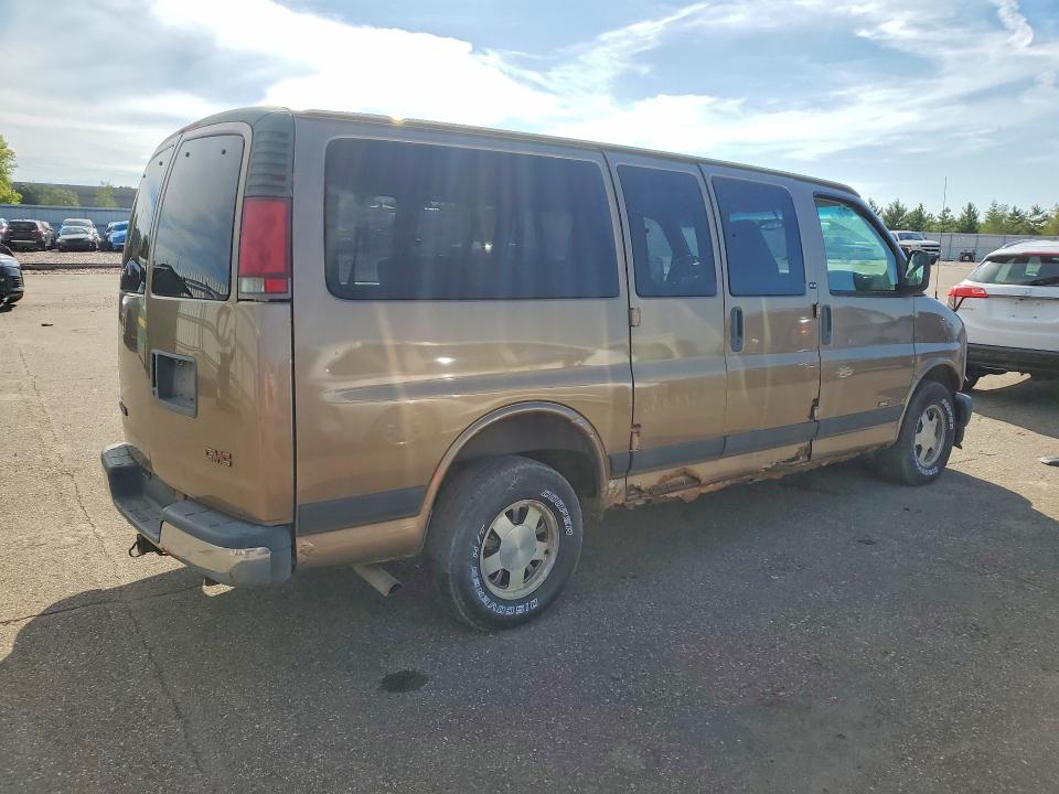 Photo 3 from auction – 2002 GMC SAVANA with VIN 1GKFG15R321202335