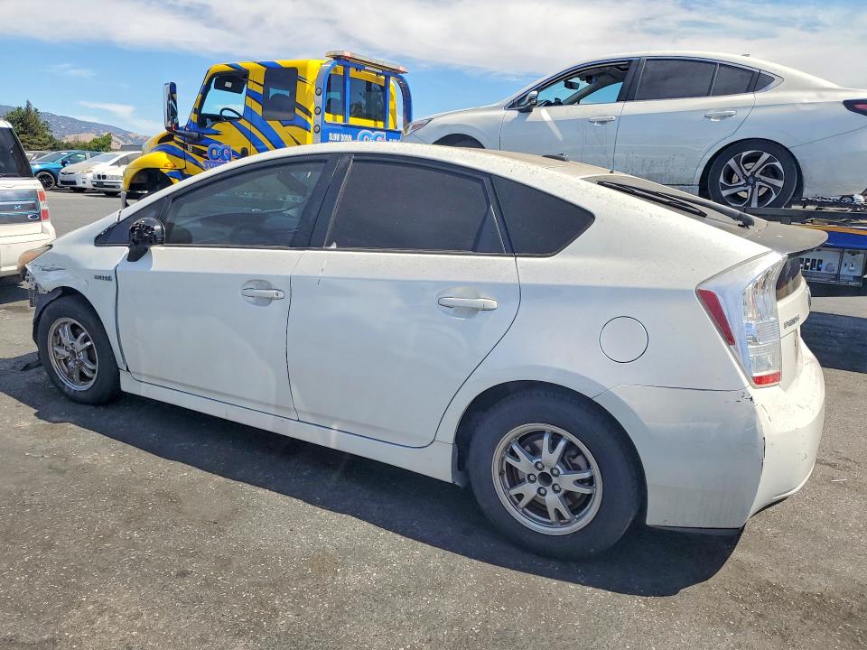 Photo 2 from auction – 2010 TOYOTA PRIUS with VIN JTDKN3DU2A0221335
