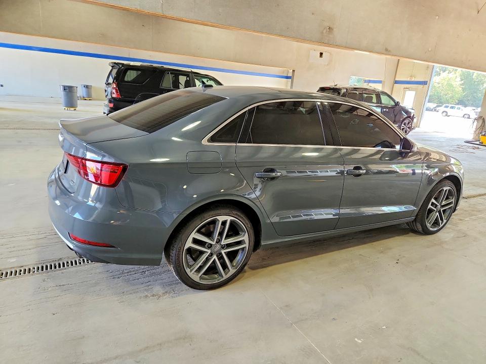 Photo 3 from auction – 2019 AUDI A3 with VIN WAUBEGFF8KA119097