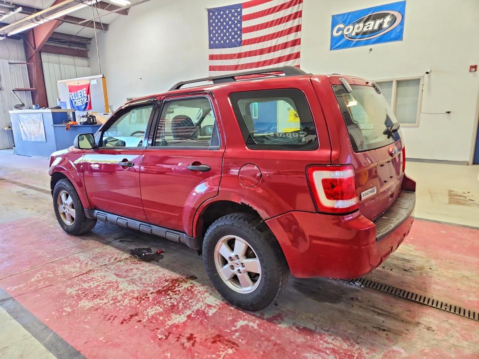 Photo 2 from auction – 2010 FORD ESCAPE with VIN 1FMCU9C77AKB77063