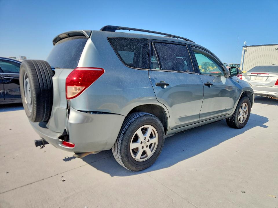 Photo 3 from auction – 2006 TOYOTA RAV4 with VIN JTMZD33V866020314