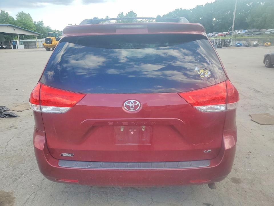 Photo 6 from auction – 2014 TOYOTA SIENNA with VIN 5TDKK3DC4ES460890