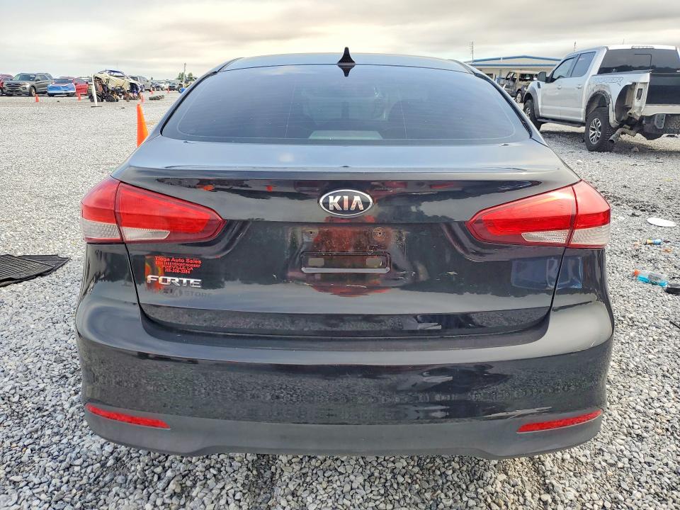 Photo 6 from auction – 2017 KIA FORTE with VIN 3KPFK4A78HE017901