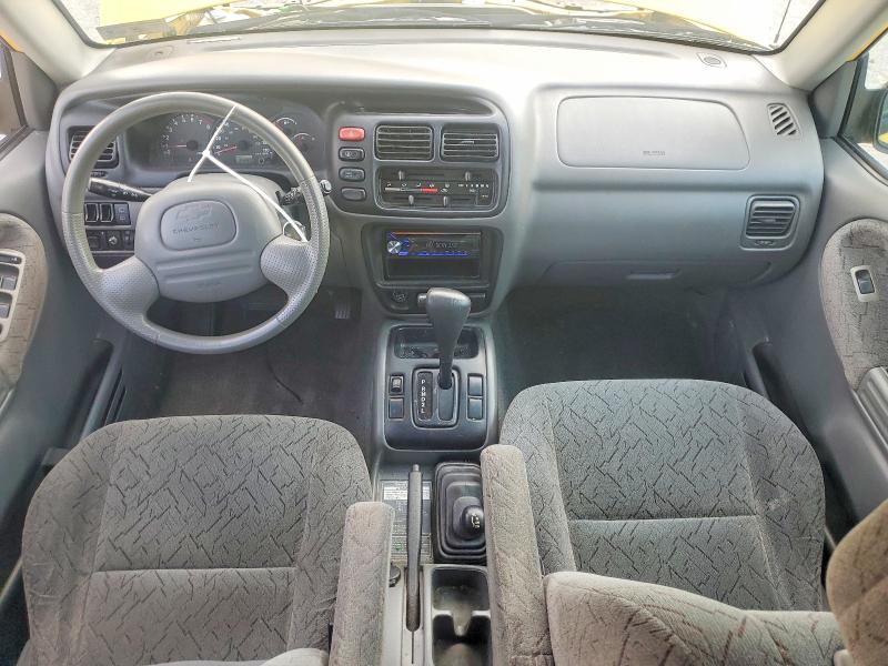 Photo 8 from auction – 2002 CHEVROLET TRACKER with VIN 2CNBJ734426947805