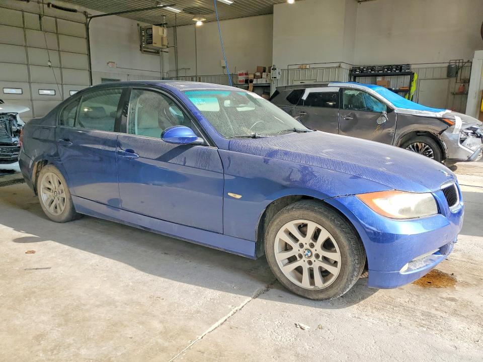 Photo 4 from auction – 2007 BMW 328 with VIN WBAVA33527PG53605