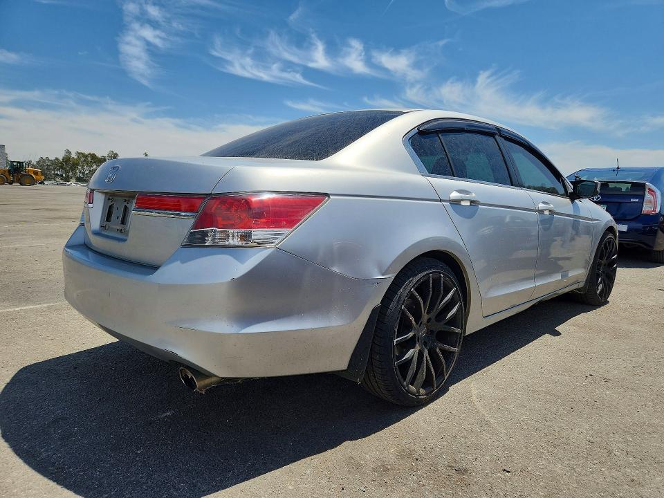 Photo 3 from auction – 2011 HONDA ACCORD with VIN 1HGCP2F34BA054891