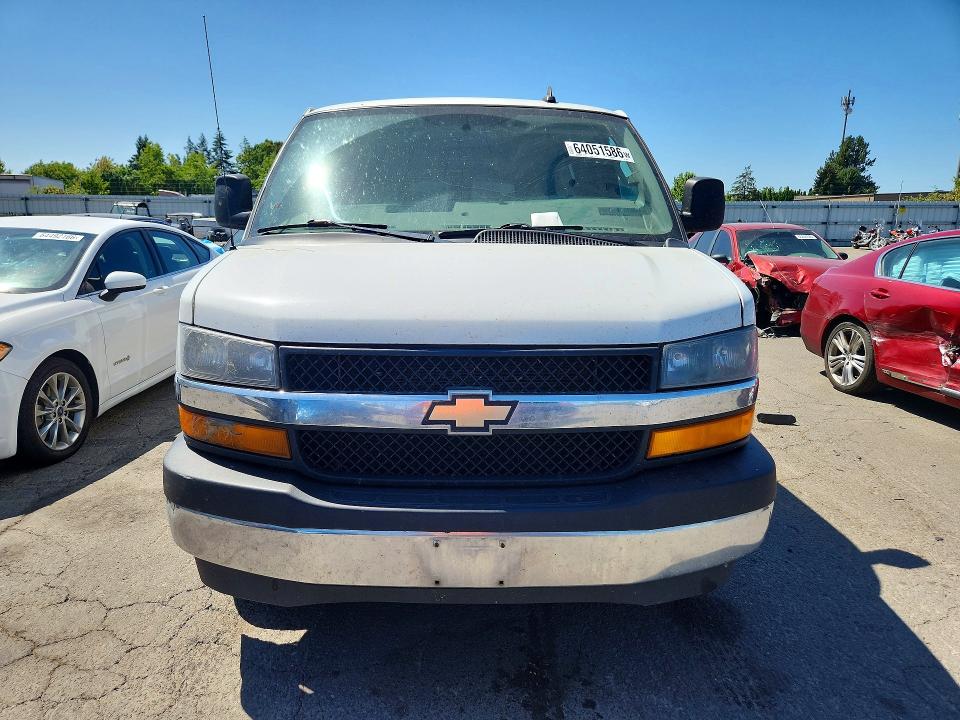Photo 5 from auction – 2018 CHEVROLET EXPRESS G3500 with VIN 1GAZGPFPXJ1268431