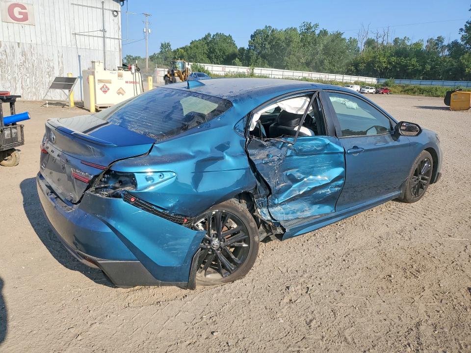 Photo 3 from auction – 2026 TOYOTA CAMRY with VIN 4T1DBADK3TU561881