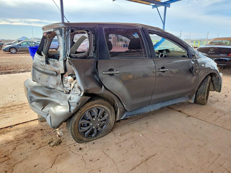 Photo 3 from auction – 2005 SCION XA with VIN JTKKT624250128548