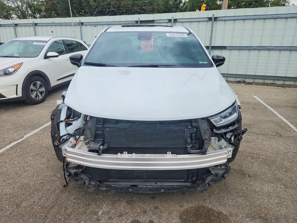 Photo 5 from auction – 2023 CHRYSLER PACIFICA with VIN 2C4RC1S72PR501017