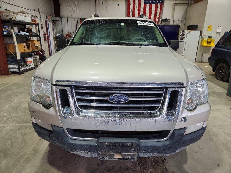 Photo 5 from auction – 2007 FORD EXPLORER SPORT TRAC with VIN 1FMEU51K07UA77411