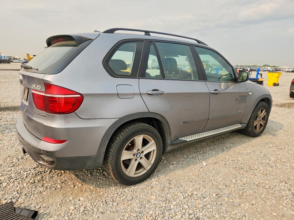 Photo 3 from auction – 2011 BMW X5 with VIN 5UXZW0C55BL657292