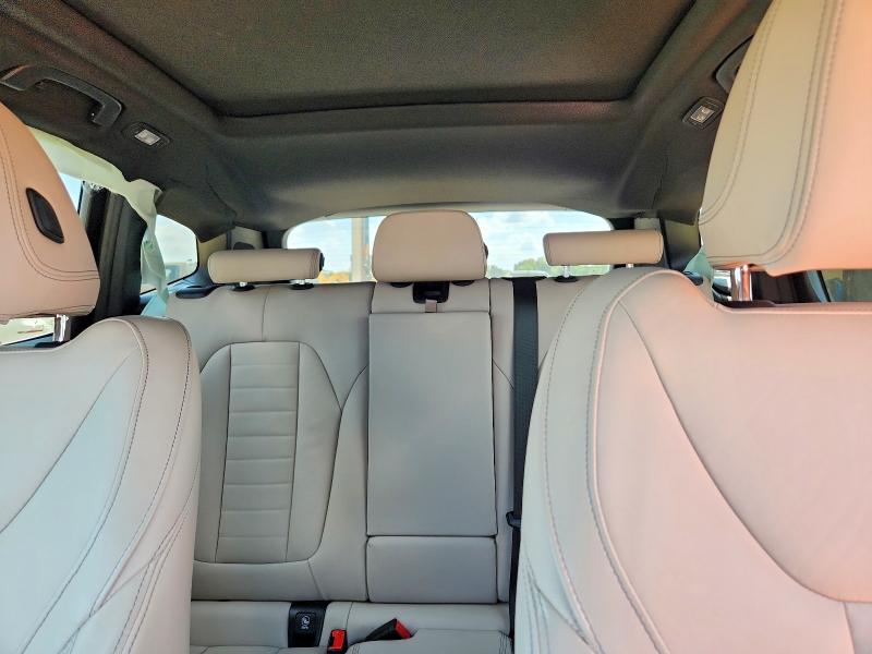 Photo 10 from auction – 2020 BMW X3 with VIN 5UXTY5C03L9B82339