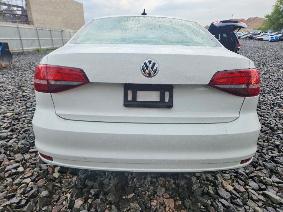 Photo 6 from auction – 2017 VOLKSWAGEN JETTA with VIN 3VWDB7AJXHM384371