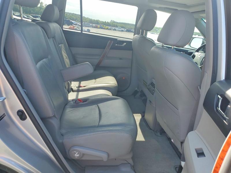 Photo 11 from auction – 2010 TOYOTA HIGHLANDER with VIN JTEYK3EH9A2105554