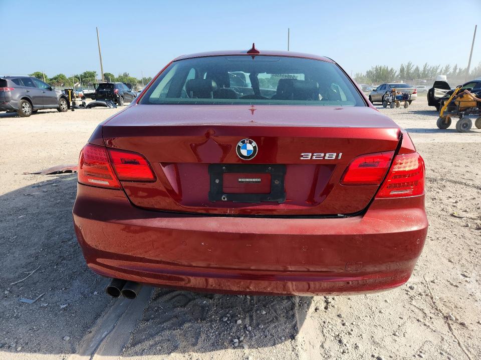Photo 6 from auction – 2011 BMW 328 with VIN WBAKF3C50BE567277