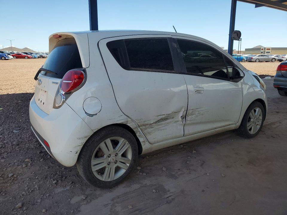 Photo 3 from auction – 2014 CHEVROLET SPARK with VIN KL8CD6S97EC414598