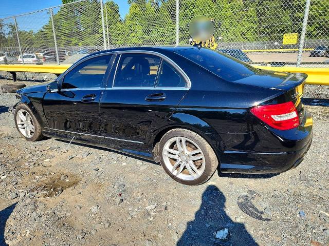 Photo 2 from auction – 2013 MERCEDES-BENZ C with VIN WDDGF8AB7DR241539