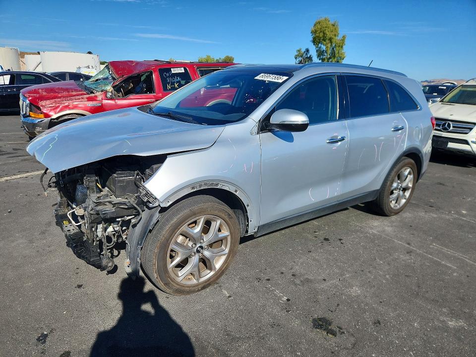 KIA SORENTO 2019 with VIN 5XYPH4A52KG599456 - Photo from auction