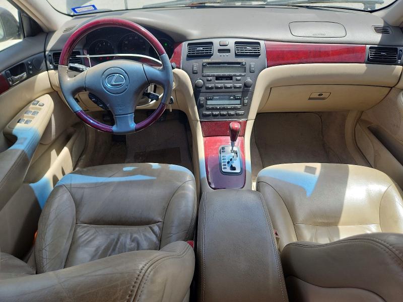 Photo 8 from auction – 2003 LEXUS ES with VIN JTHBF30G635038165