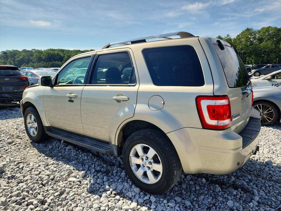 Photo 2 from auction – 2010 FORD ESCAPE with VIN 1FMCU0EG2AKA43103